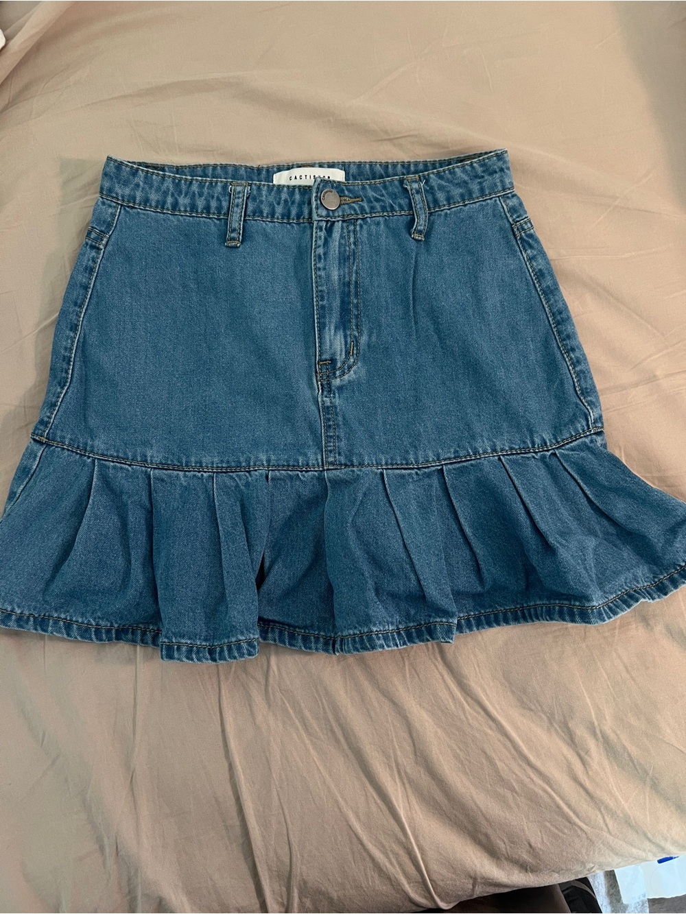 Denim Ruffle-Hem Mini Skirt in Blue
